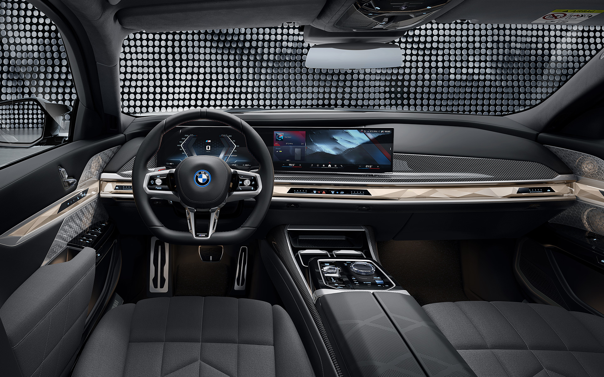 BMW i7 M70 xDrive G70 コックピット